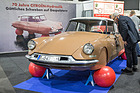 Nachgestelltes Citroën-DS-Werbemotiv auf dem Clubstand – Bremen Classic Motorshow 2024
