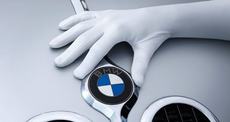 Night of the White Gloves at the BMW Museum