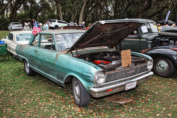 Nächste Spezies beim Concours d’Lemons: organisch abgewohnte Oldies in ungeschminktem Ornat – so wie dieser brave Chevy Nova von 1965...