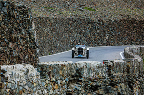 Nahender Donner: 1929er Mercedes-Benz SSK des bekannten Gasgebers Hermann Layher, seit 40 Jahren im Familienbesitz.