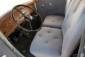 Nash Ambassador Eight Victoria Coupe Seaman (1932) - als Lot 150 an der RM Auction Motor City vom 26. Juli 2014