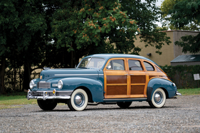 Nash Ambassador Suburban (1947) - angeboten als Lot 370 an der RM/Sotheby's Versteigerung in Hershey am 11./12. Oktober 2018