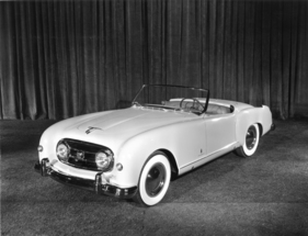 Nash Healey (1952) - hübsches Cabriolet, gezeichnet in den Pininfarina-Studios