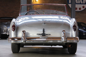 Nash-Healey Roadster (1952) - durch Pinin Farina gestalteter Sportwagen - als Lot 106 versteigert durch RM Auctions an der Amelia Island Versteigerung am 9. März 2013