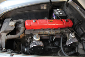 Nash-Healey Roadster (1952) - durch Pinin Farina gestalteter Sportwagen - als Lot 106 versteigert durch RM Auctions an der Amelia Island Versteigerung am 9. März 2013