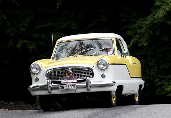 Eine Mitfahrt im Nash Metropolitan ist bestimmt auch interessant.