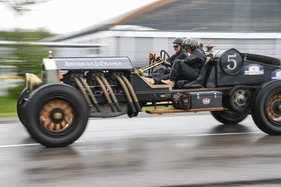 Natürlich durften auch an der Motorworld Classics Bodensee 2019 verschiedene Demo-Racings nicht fehlen: Abgebildet ist hier Vintage- und Sportcars-Demo-Racing.