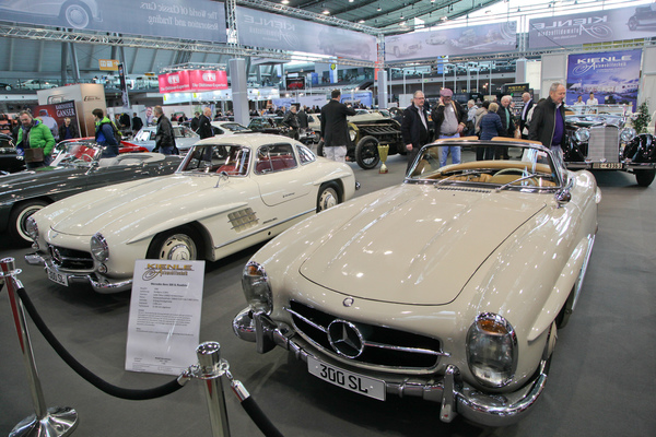 Image: Of course there were also Gullwing and 300 SL Roadster - Retro Classics Stuttgart 2018