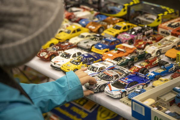 Natürlich super für die Kleinen: die zahlreich vorhandenen Modellautos – Swiss RetroMecanika 2023