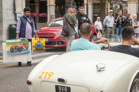 Nein, von den beiden Sujets passt keines zur weissen Barchetta - 1000 Miglia 2024 Nein, von den beiden Sujets passt keines zur weissen Barchetta - 1000 Miglia 2024