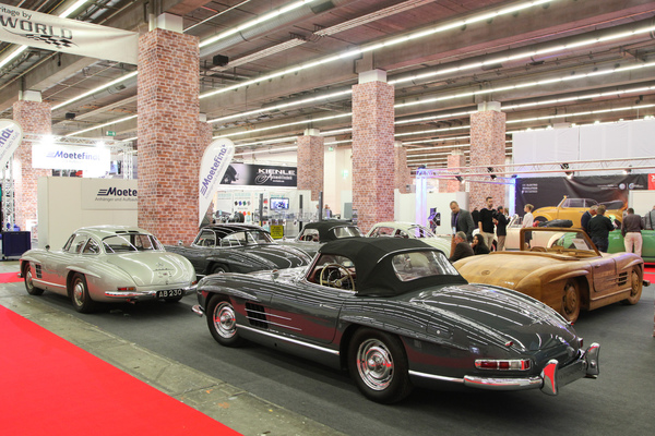 Nicht einer, sondern gleich eine ganze Horde Mercedes-Benz 300 SL - IAA Heritage by Motorworld 2019