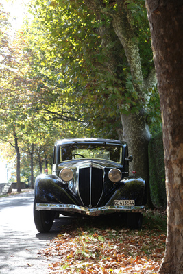 Nicht ganz passend, aber umso eleganter - eleganter Lancia - Swiss Classic British Car Meeting Morges 2017