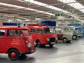 Nicht nur Volkswagen - Sonderausstellung “Alleskönner - 70 Jahre Bulli-Republik Deutschland” im AutoMuseum Volkswagen
