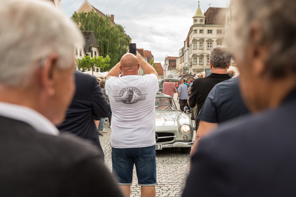 Nicht nur der Gullwing ist eine Augenweide, …