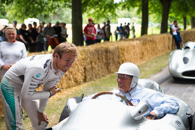 Bild Nico Rosberg im Gespräch mit Sir Stirling Moss - Goodwood Festival of Speed 2015