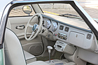Nissan Figaro (1991) - Im Innenraum verraten die modernen Lüftungsdüsen, dass es sich um ein Auto neueren Datums handelt