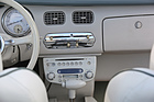 Nissan Figaro (1991) - Radio-CD-Kassettengerät für die musikalische Unterhaltung