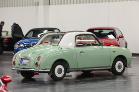 Nissan Figaro (1991) - hübsche Zweifarbenlackierung - Retro Classics Bavaria 2019