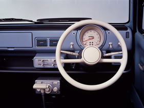 Nissan Pao (1989) - Ausser der Lüftungsdüsen erinnert nichts an ein Auto der Neuzeit