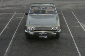 Nissan Silvia Coupé (1966) - Doppelscheinwerfer