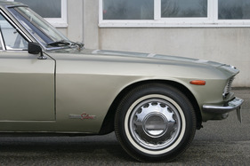 Nissan Silvia Coupé (1966) - Original waren die Rückspiegel auf den Kotflügeln angebracht