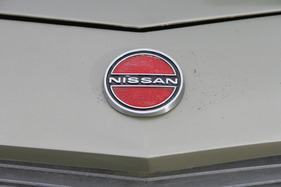 Nissan Silvia Coupé (1966) - alle diese Coupés trugen das Nissan-Markenemblem auf der Kühlerhaube (1966)