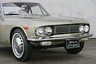 Nissan Silvia Coupé (1966) - horizontale Lamellen im Kühlergrill lassen das Auto breiter erscheinen