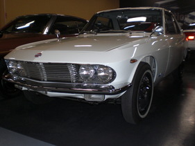 Nissan Silvia Coupé (1966) - in den Hallen von Nissan in Japan (1966)