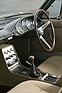 Nissan Silvia Coupé (1966) - klassische Kippschalter in der Mittelkonsole