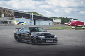 Bild Nissan Skyline CRS GT-R V-Spec by NISMO (1999) - Lot 157 an der Broad Arrow Monterey Jet Center Auction 2025