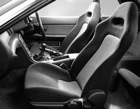 Nissan Skyline R32 GT-R V-Spec II (1994) - Interieur der nachgeschärften Victory-Spezifikation