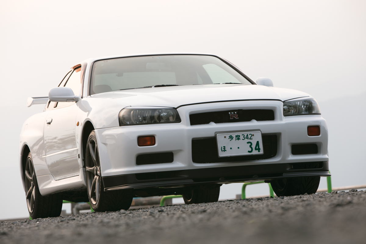 Nissan Skyline R34 GT-R V-Spec (1999) - abgesehen vom Heckspoiler wirkt der Sportwagen unauffällig