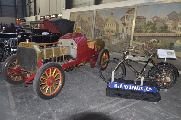 Bild: Noch ein Fahrrad mit Hilfsmotor oder schon ein Motorrad? Dufaux-Zweirad mit Siebenzylinder-Sternmotor – Swiss RetroMecanika 2024