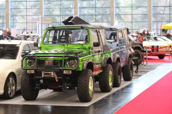 Noch geländegängiger als ein normaler Suzuki Jeep? - Retro Classics Bavaria 2019