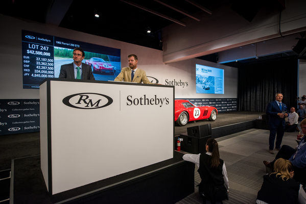 Noch ist die Luft nicht raus, da geht noch etwas - Bieterkampf um den Ferrari 250 GTO von 1962 - RM/Sotheby's Versteigerung in Monterey 2018