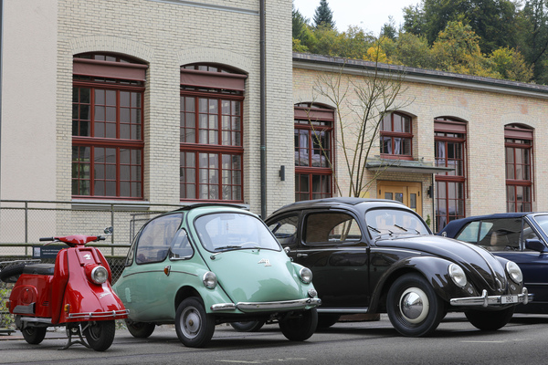 Image: Another German standard motorization in the fifties - Heinkel Tourist scooter, Heinkel cabin and VW Beetle from 1951 - German Car Meeting Motorworld Kemptthal 2024