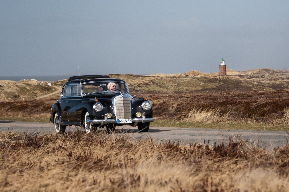 Nordfriesische Schönheit und automobiles Kulturgut verbinden sich bei den 1. Kampen Classics