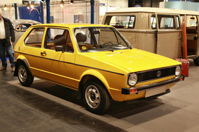 Nun wechseln wir auf Gelb - VW Golf LS Automatik von 1976 (Bremen Classic Motorshow 2018)