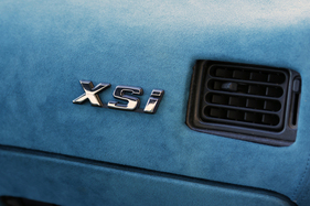 OPAC Più (1996) – Hinweis auf den Technikspender am Armaturenbrett