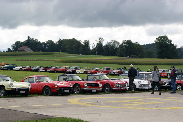 Although green is the supposedly typical color for English sports cars, red dominated in all shades - The Swiss Triumph Day 2024