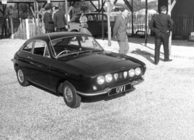 Ogle SX 1000 (1962) - dunkler Testwagen mit speziell leistungsgesteigertem Motor für eine hoffentlich positive Erfahrung
