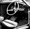 Ogle SX 1000 (1963) - Blick in ein rechtsgelenktes Fahrzeug (Cockpit)