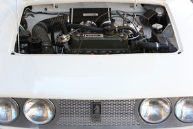 Ogle SX 1000 (1963) - der quer eingebaute Vierzylinder vom Mini Cooper