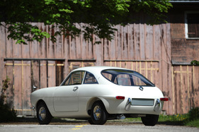 Ogle SX 1000 (1963) - die Karosserie besteht aus Kunststoff