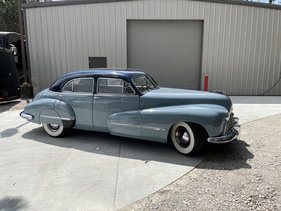 Oldsmobile 98 (1946) - als Lot 289 an der RM/Sotheby's Online Only Open Roads Versteigerung vom 21. bis 29. April 2021