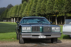 Oldsmobile Cutlass Supreme Brougham Coupe (1977) - dank V8, 5735 cm3 und 170 PS 180 km/h schnell - 21. Classic-Gala Schwetzingen 2025