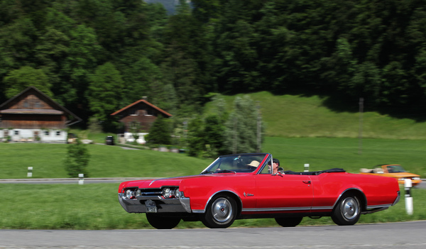 Oldsmobile Cutless Supreme (1967) - auf der Samstagsrundfahrt - Oldtimer in Obwalden (O-iO) 2019