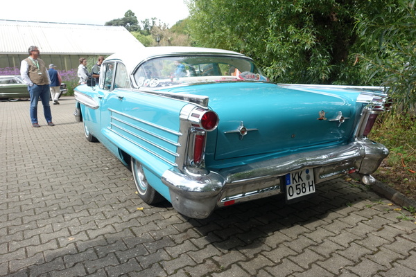 Oldsmobile Dynamic 88 Sedan (1958) – Classic Days 2025