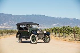 Oldsmobile Model 53 Five-Passenger Touring by Rothschild & Co. (1913) - als Lot 124 an der RM/Sotheby's Hershey Versteigerung vom 6./7. Oktober 2016