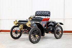 Oldsmobile Model 6C Curved Dash Runabout (1904) - offered as lot 505 at the Bonhams Two Generations Collection Auction on April 29, 2023